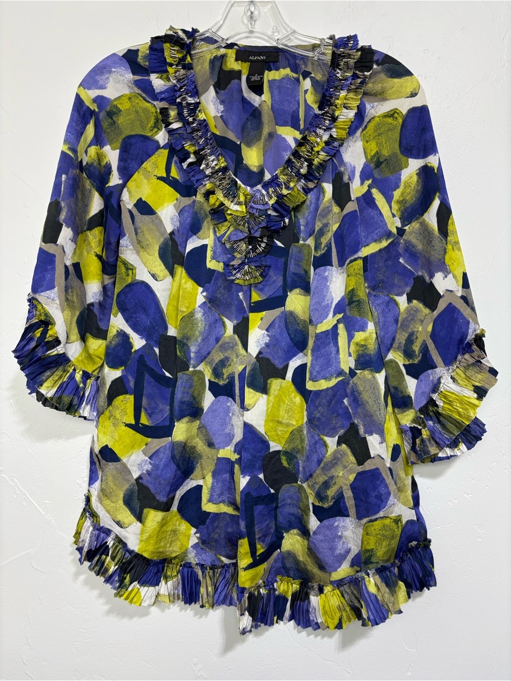 Alfani Blue Green Abstract V-Neck Ruffle 3/4 Sleeve Tunic Blouse Size 2 Colorful
